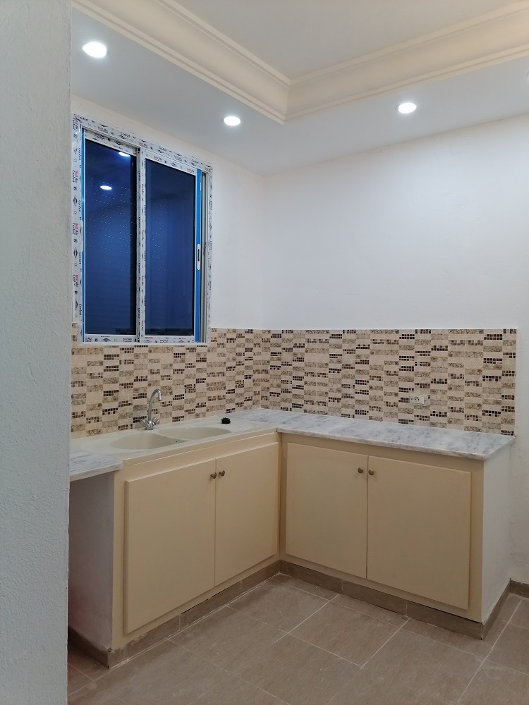 Soliman Soliman Vente Maisons Dar arbi au centre ville de soliman en bon état