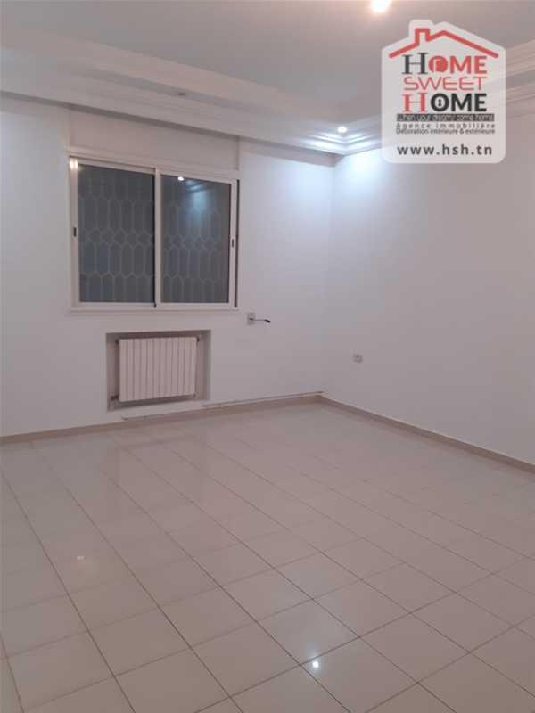 El Kram Le Kram Vente Appart. 4 pices Etage de villa s3 phirouza au kram