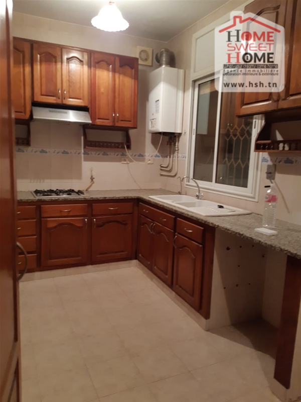 El Kram Le Kram Vente Appart. 4 pices Etage de villa s3 phirouza au kram