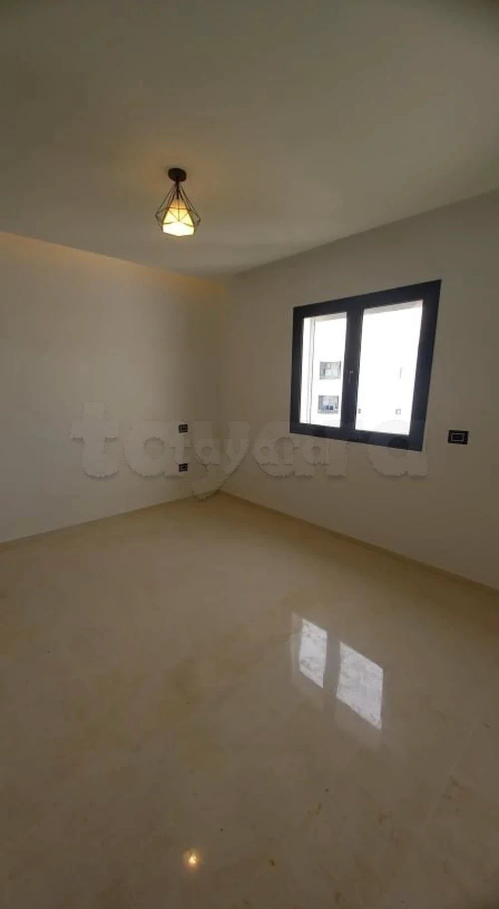 La Soukra La Soukra Vente Appart. 3 pices Av s2 titr peu habit
