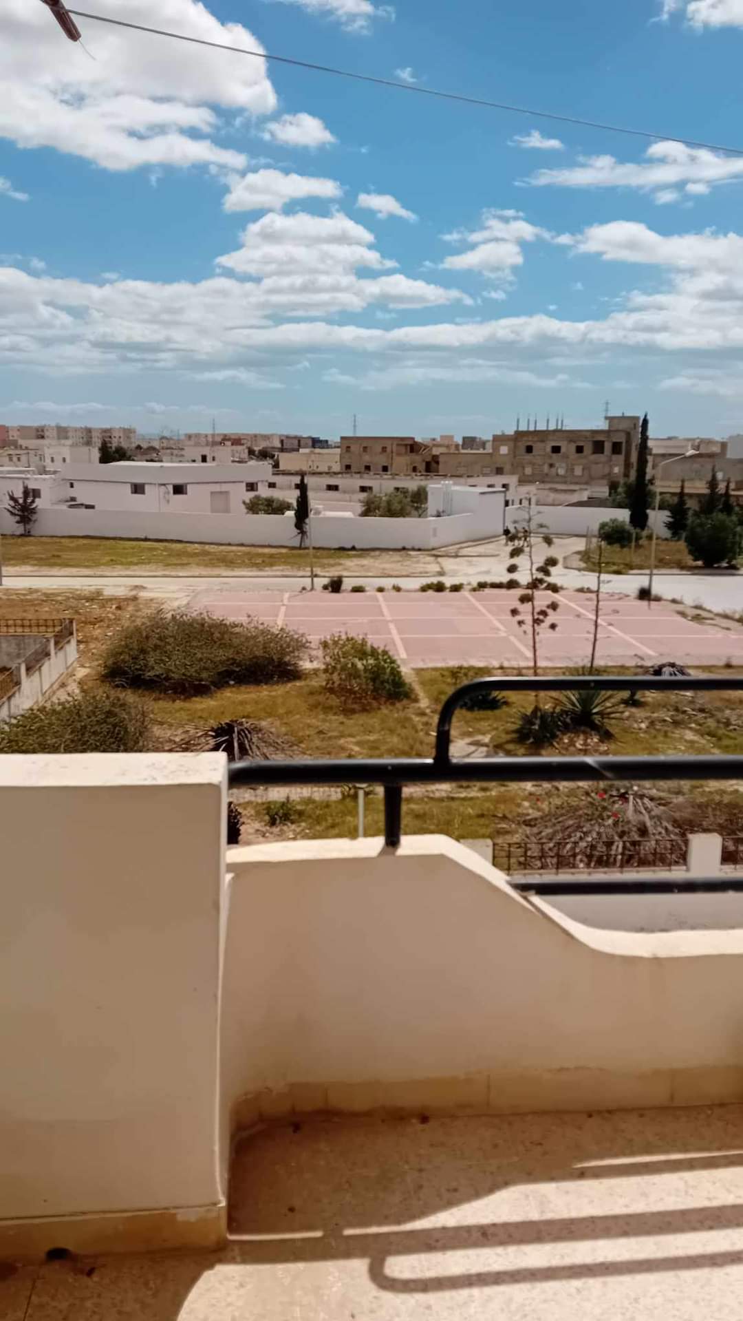 Raoued Cite Ennour Jaafar Vente Appart. 4 pices Appart s 3 en 2eme etage