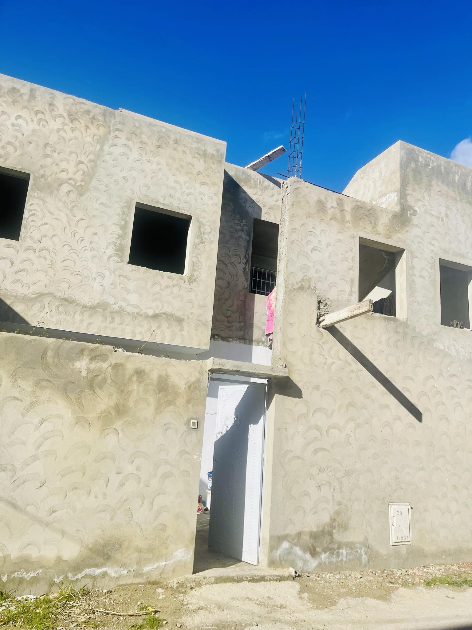 Raoued El Brarja Vente Appart. 4 pices Maison  raoued