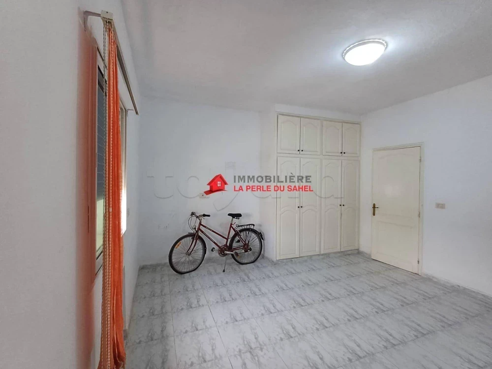 Akouda Akouda Vente Appart. 4 pices Tr belle villa 320