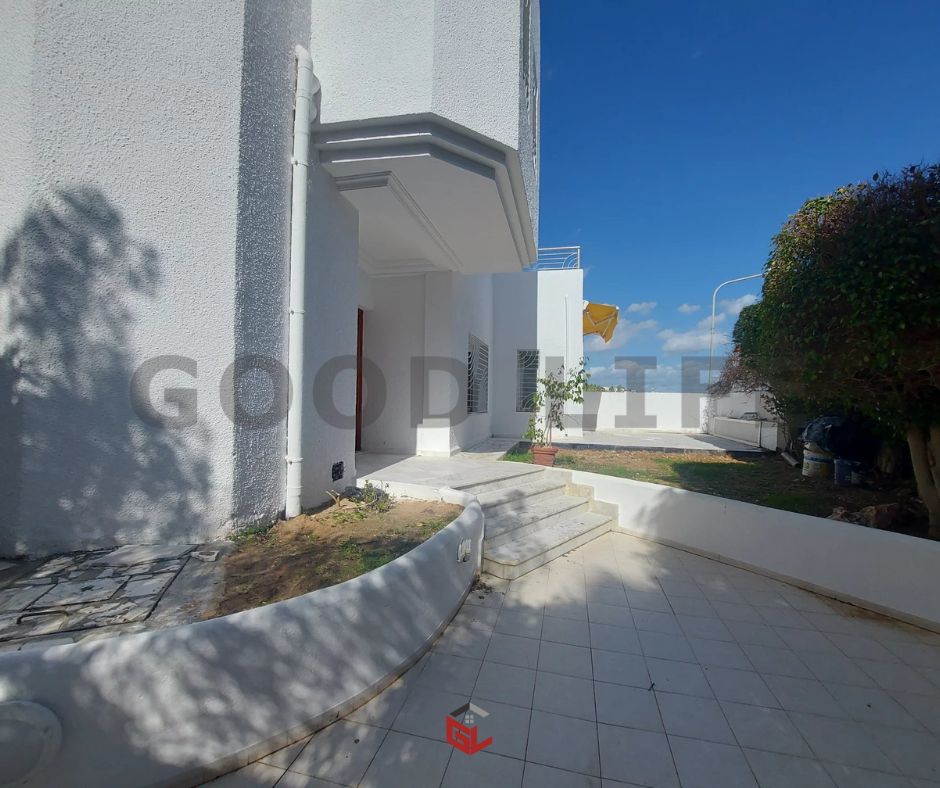 Ariana Ville Cite Ennasr 2 Vente Maisons Villa  ennasr 2