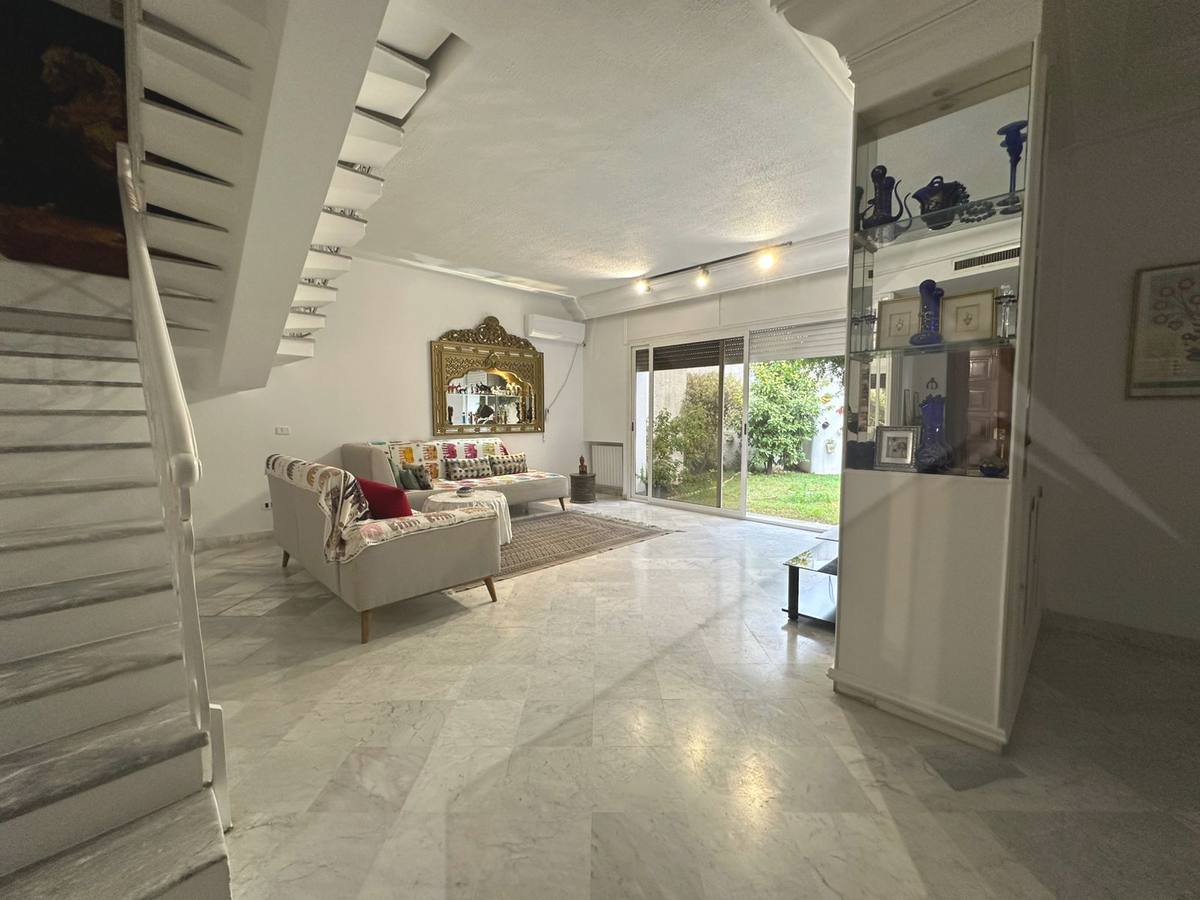 La Marsa Marsa Safsaf Vente Maisons Av villa avec appartement  la marsa