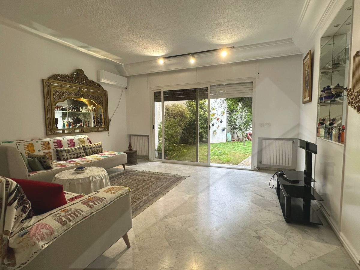 La Marsa Marsa Safsaf Vente Maisons Av villa avec appartement  la marsa