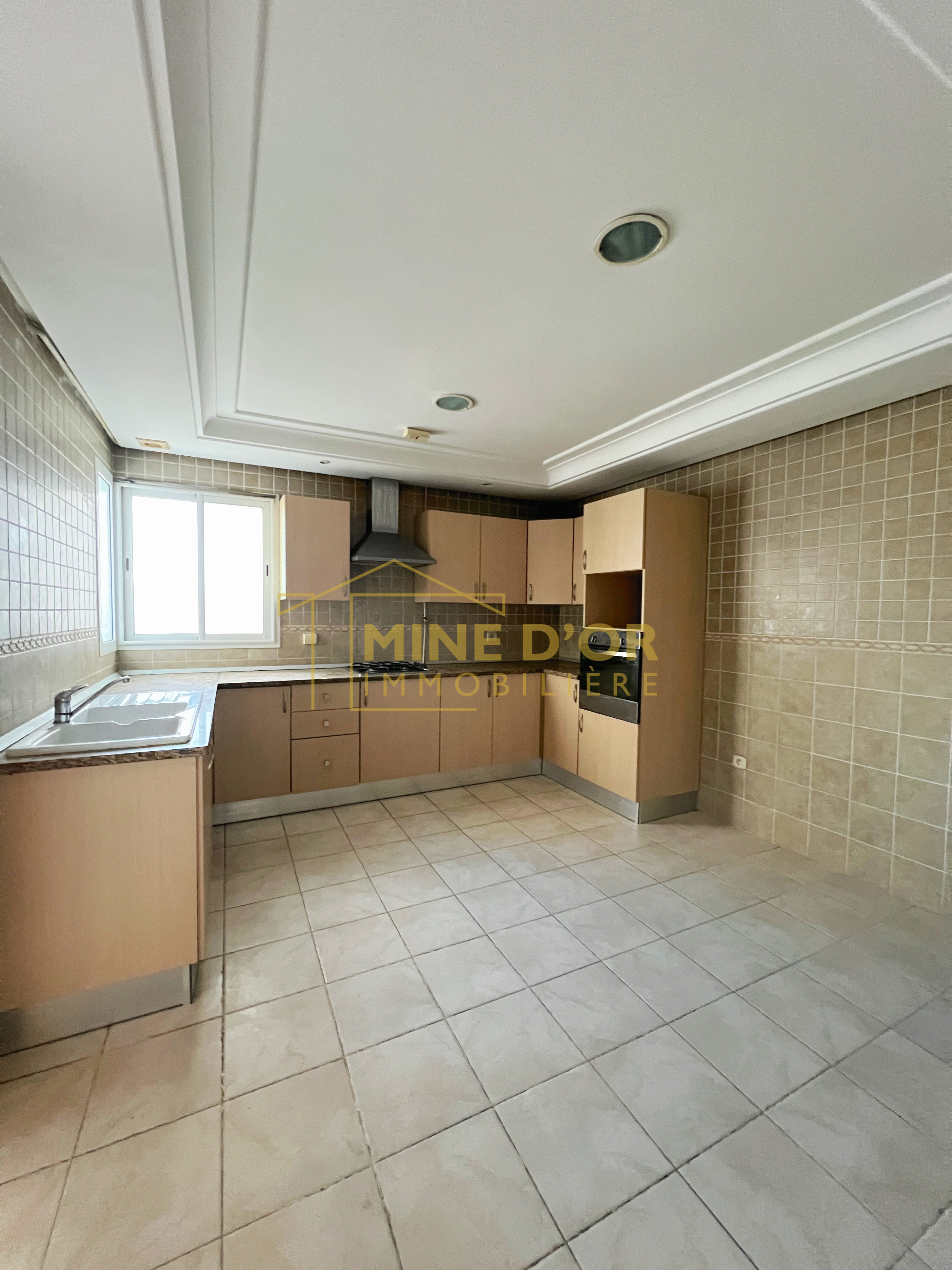 Mnihla Cite Ennasr Vente Appart. 4 pices Av appartement s3  ennaser 1