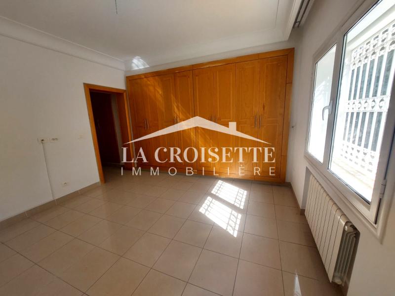 La Marsa Cite El Hana Vente Appart. 4 pices Rez de chausse s3  la marsa mav1631