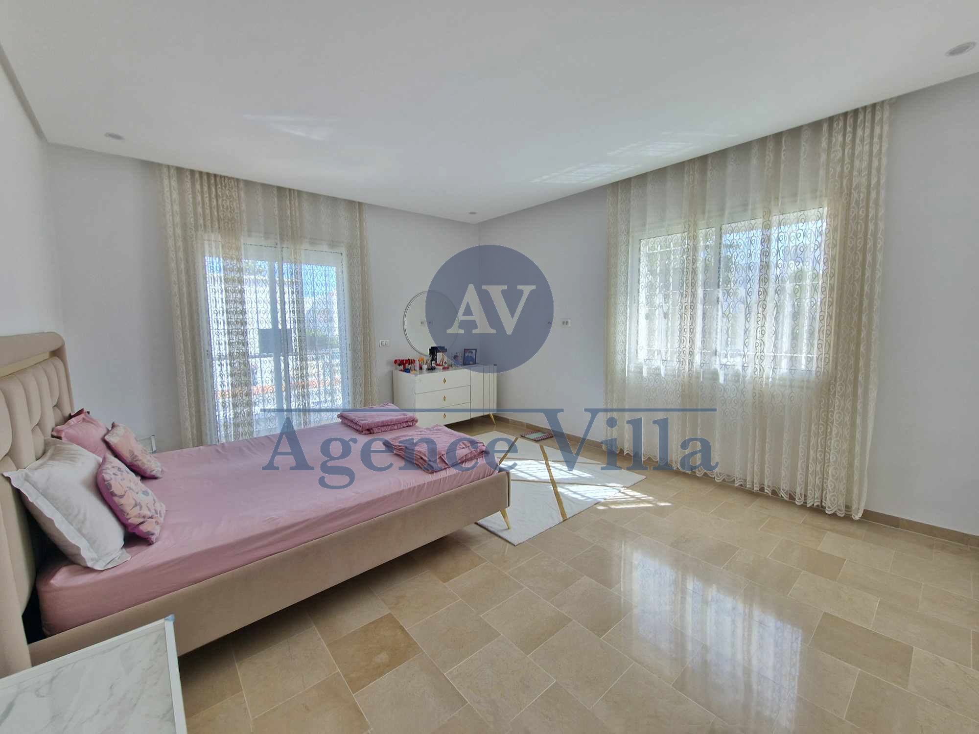 La Marsa Marsa Safsaf Vente Autre Une villa s4 avec piscine  la marsa