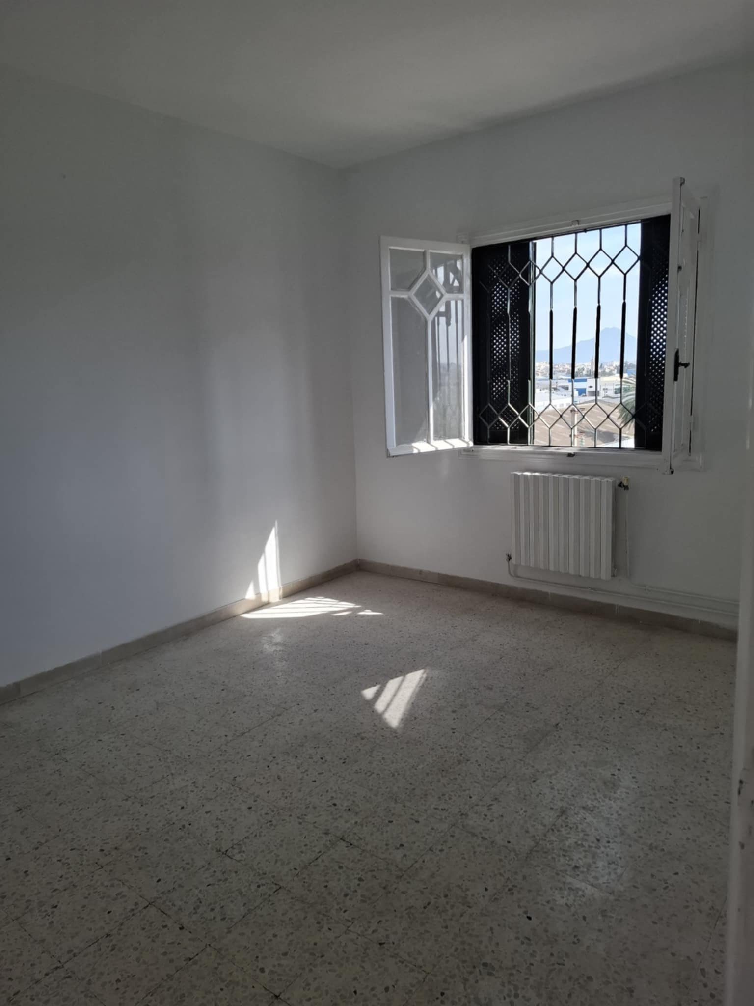 Ben Arous Ben Arous Vente Appart. 4 pices Bel appartement