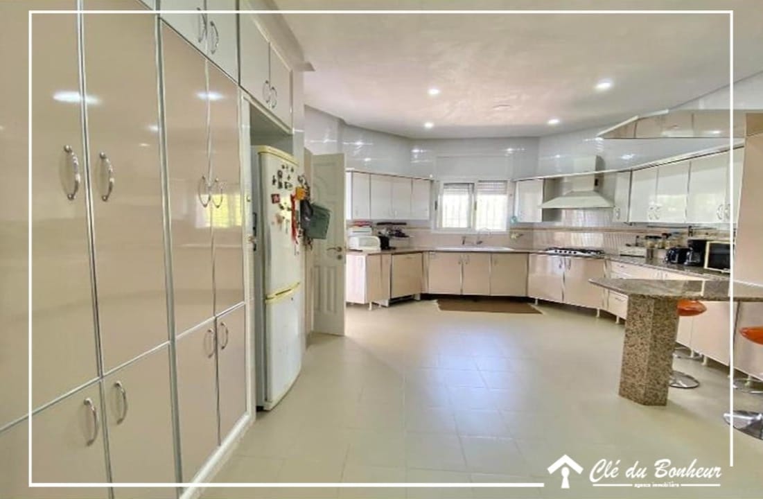 La Soukra Chotrana 2 Vente Maisons Villa plain pied de 1000 m  chotrana 2