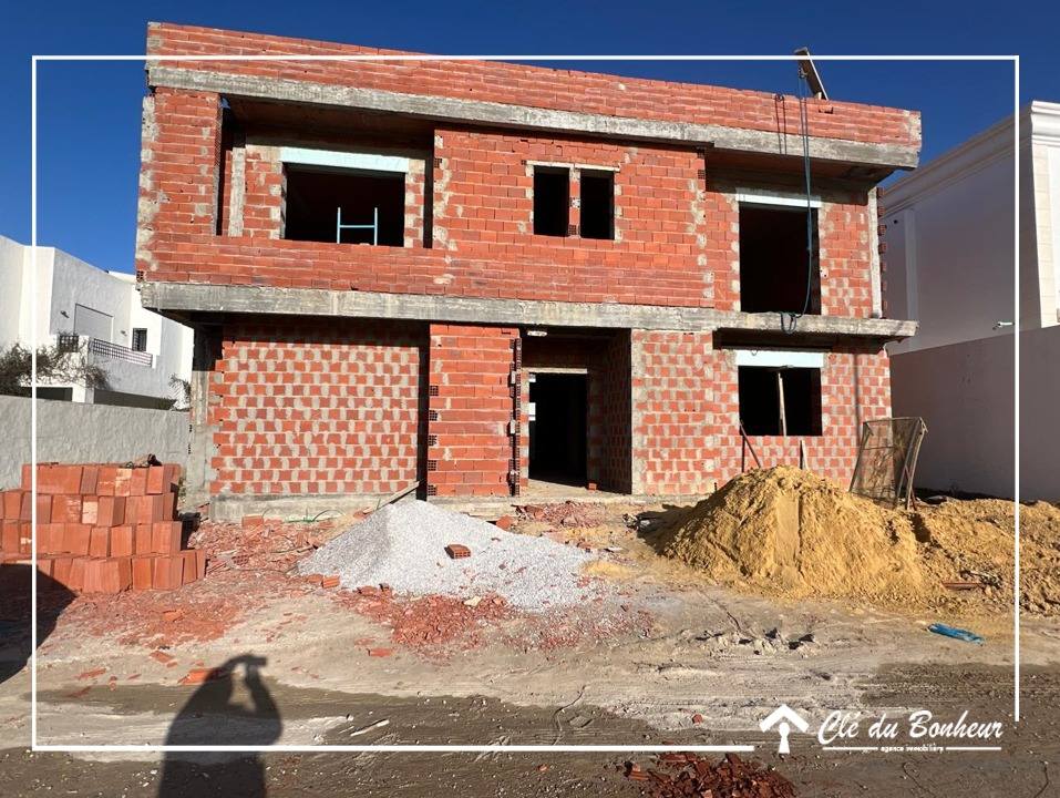 La Soukra Chotrana 3 Vente Maisons Villa inacheve  chotrana 3