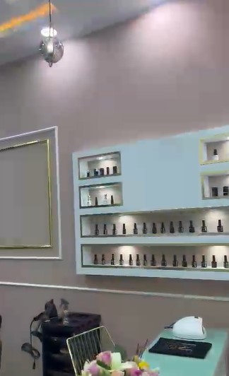 El Mourouj Cite El Bassatine Vente Autre Salon de coiffure  mourouj 6