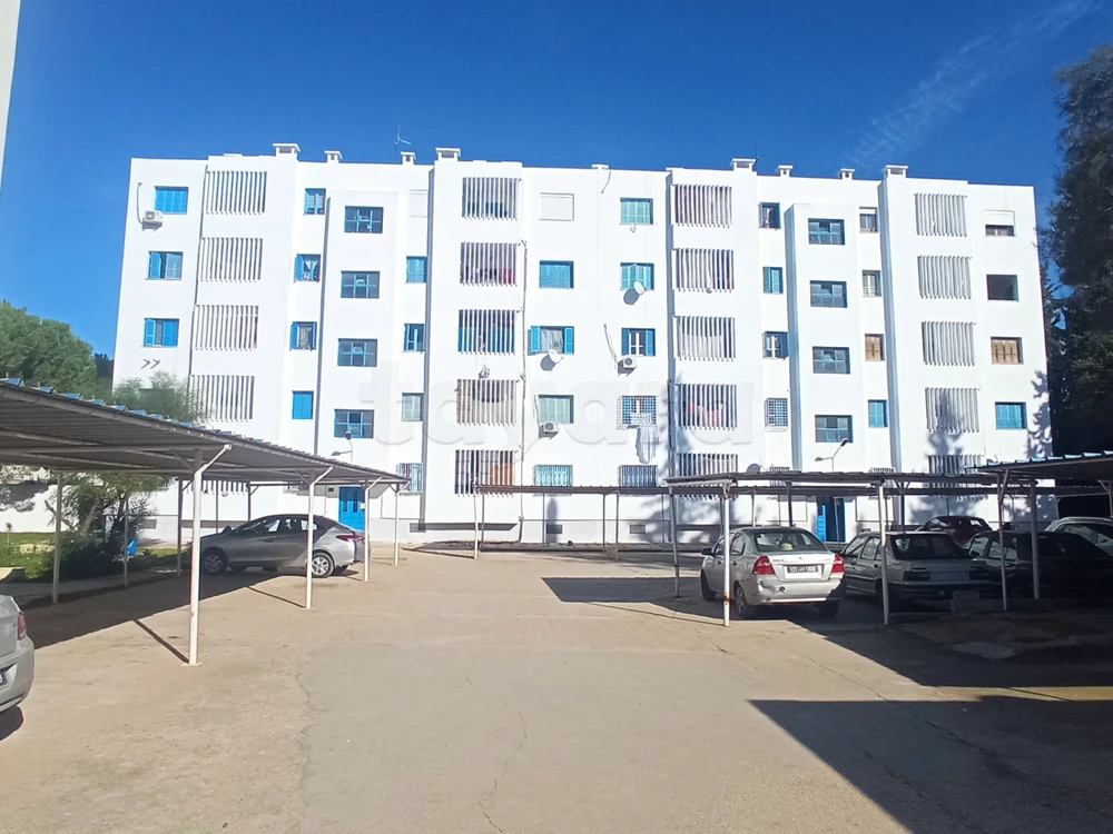 Le Bardo Ksar Said Vente Appart. 3 pices Appartement salon avec deux pices rnov  neuf