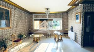Ariana Ville El Menzah 6 Vente Appart. 1 pice Triplex s4 de 250m2  les uv4 menzah 6