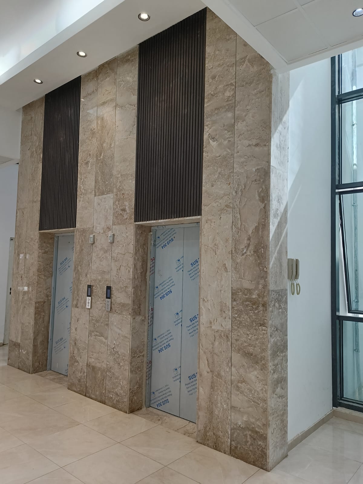 Bab Bhar Bab Bhar Vente Autre Prestigieux immeuble au centre ville tunis