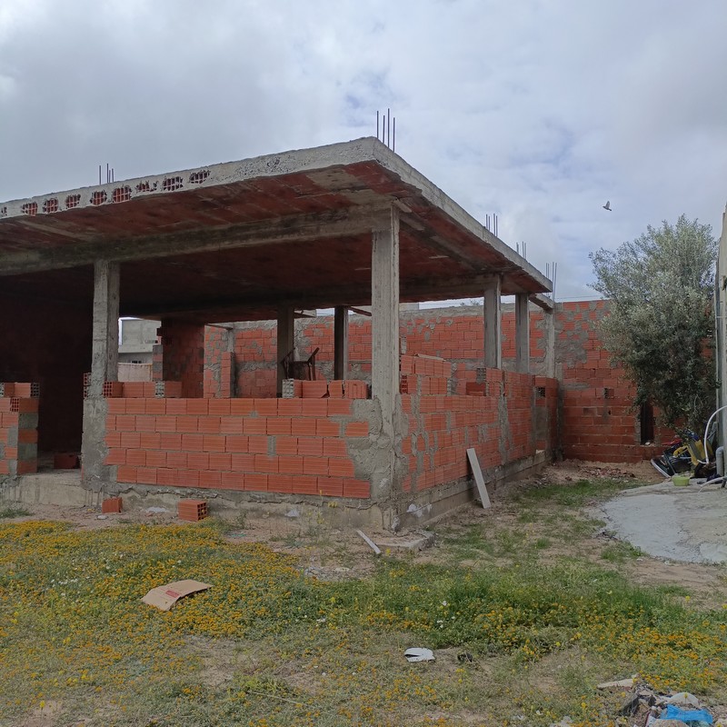 Hammamet Hammamet Vente Appart. 3 pices Av maison 300m non fini  hammamet nord