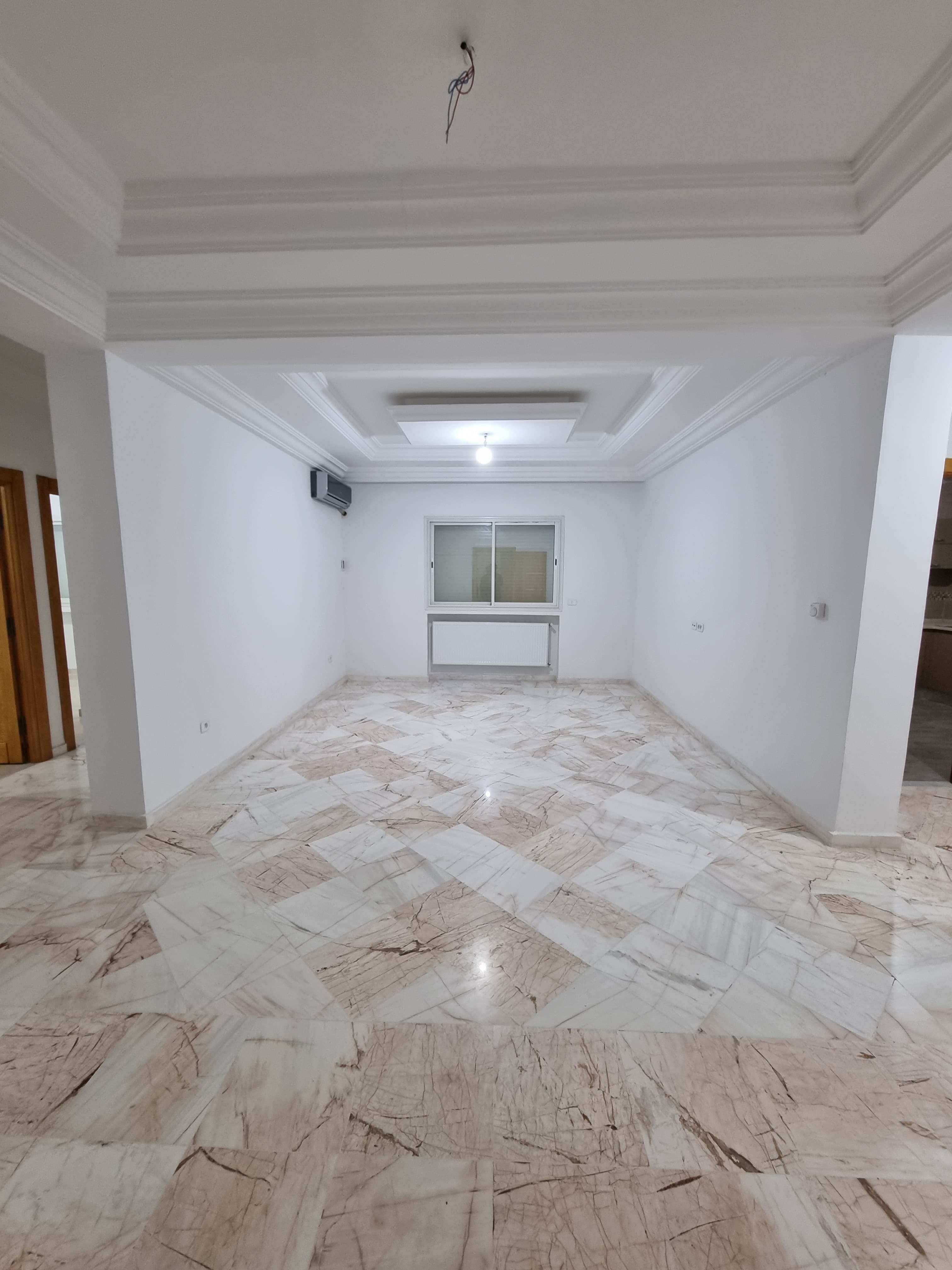 El Menzah El Manar 1 Vente Appart. 4 pices Un appartement en s3  manar 1