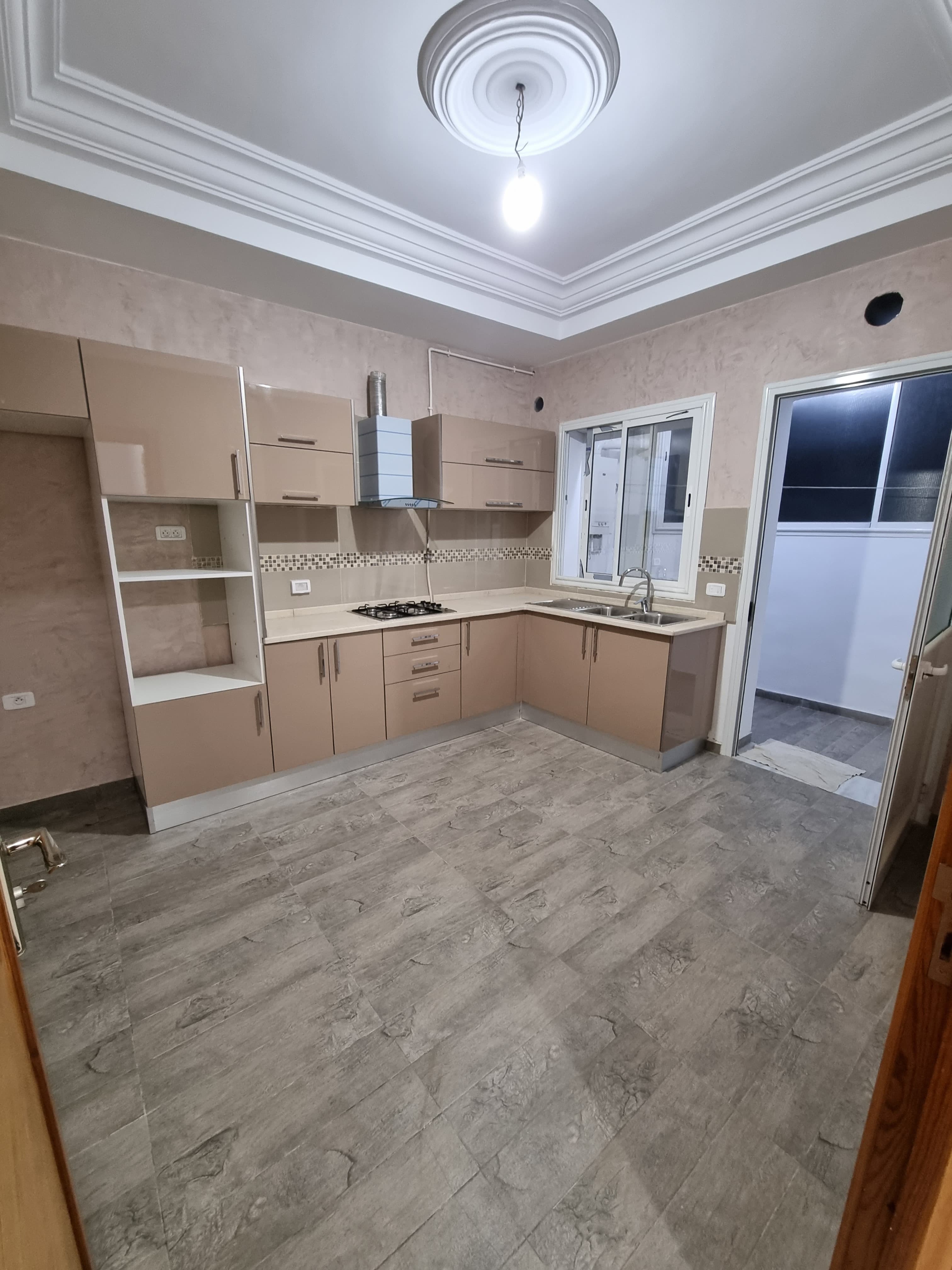 El Menzah El Manar 1 Vente Appart. 4 pices Un appartement en s3  manar 1