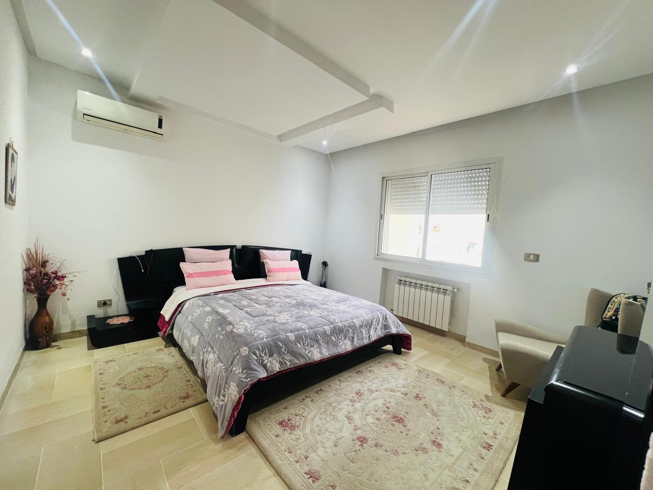 Ariana Ville Cite Ennasr 1 Vente Appart. 5 pices+ Appartement en s4  ennasr