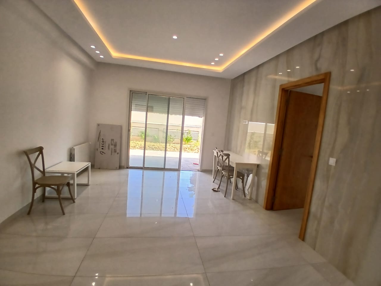 La Soukra Aeroport Tunis Carthage Vente Appart. 3 pices S3 avec piscine et jardin