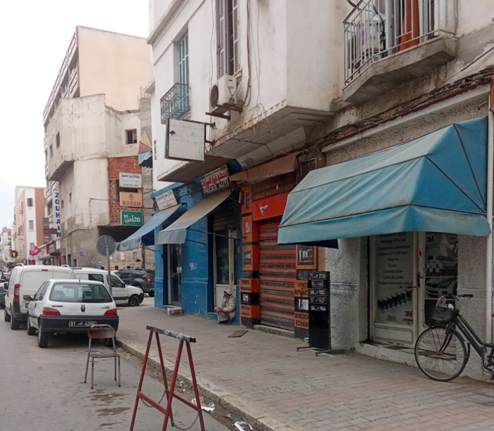 Bab Bhar Hedi Chaker Vente Surfaces Local commercial fonds et murs plein centre ville