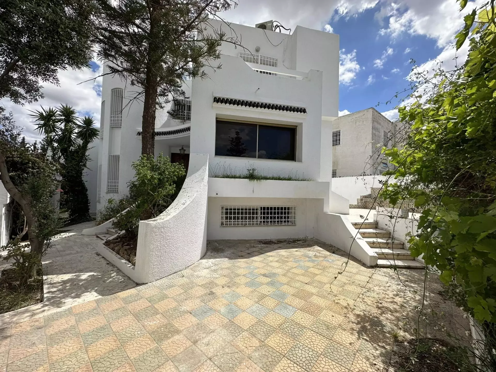 El Menzah El Menzah 9 Vente Maisons Villa s7 à menzah 9a sur artère principale