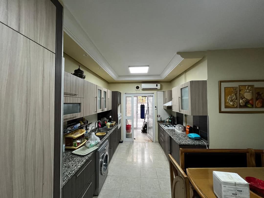 El Menzah El Menzah 9 Vente Appart. 5 pices+ S4 hst 720 md menzah 9c