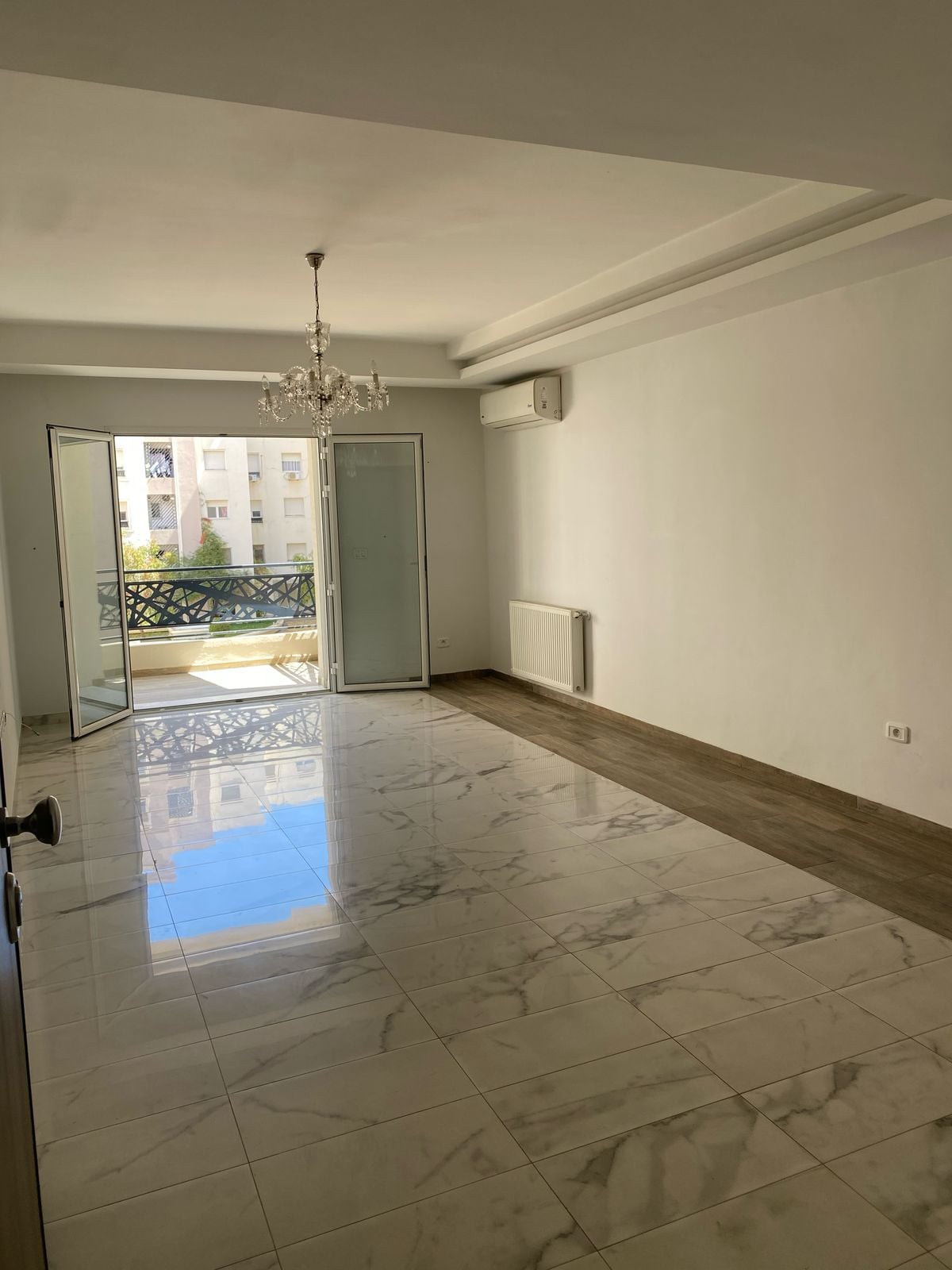 Ain Zaghouan Ain Zaghouan Vente Appart. 4 pices Av s3 hs ain zaghouane