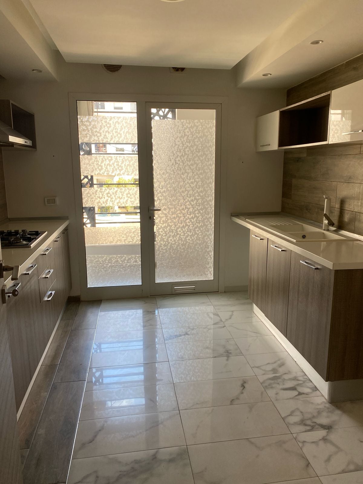 Ain Zaghouan Ain Zaghouan Vente Appart. 4 pices Av s3 hs ain zaghouane