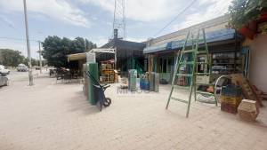 Mornag Mornag Vente Appart. 1 pice Quincailler fond de commerce de 80 m ref233a