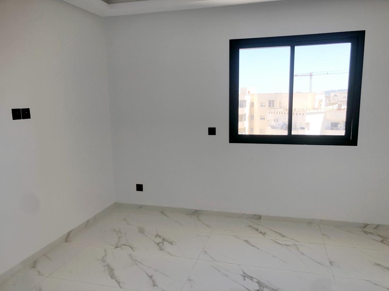 La Marsa El Aouina Location Appart. 3 pices S plus 2 neuf jamais habit