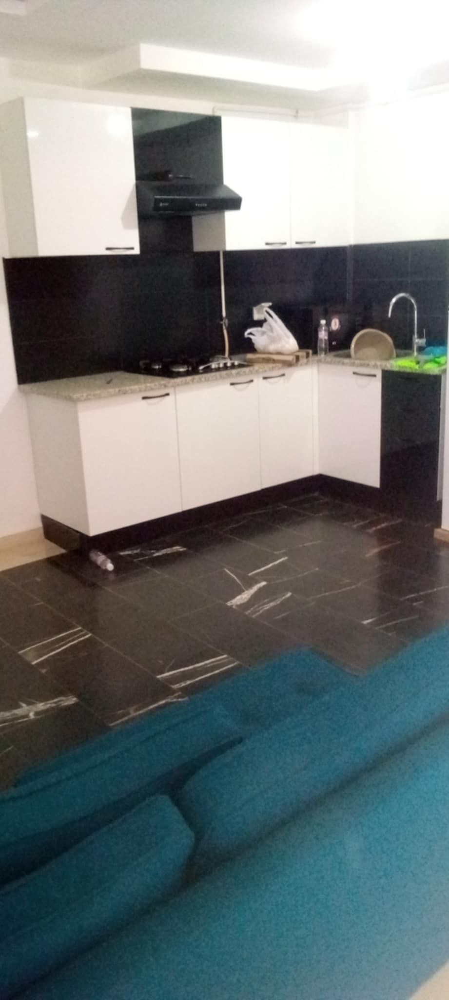 La Marsa El Aouina Vente Appart. 2 pices Appartement s0   cit  lwahat