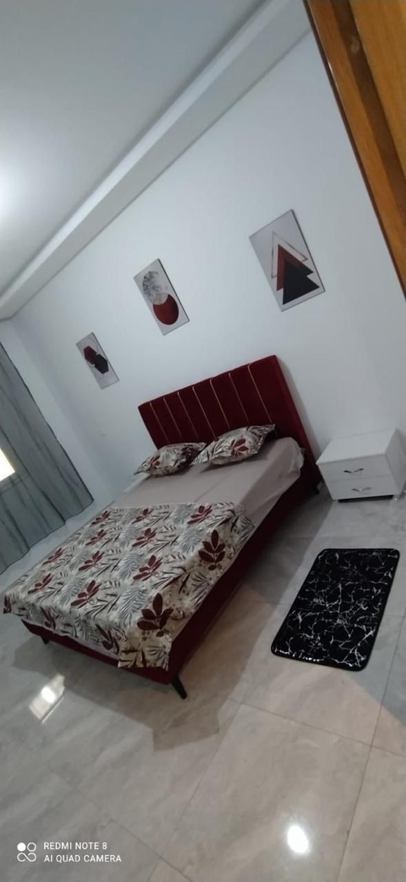 La Marsa El Aouina Vente Appart. 2 pices Appartement au rdc  wahat