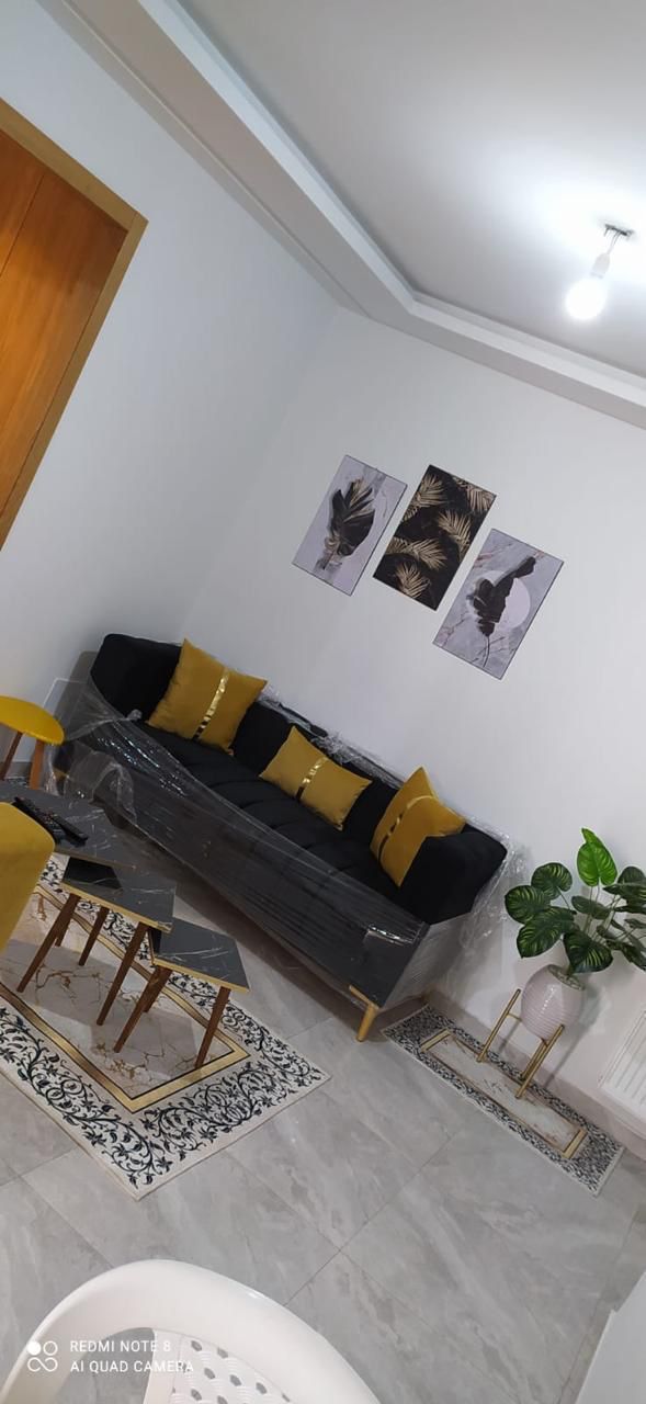 La Marsa El Aouina Vente Appart. 2 pices Appartement au rdc  wahat