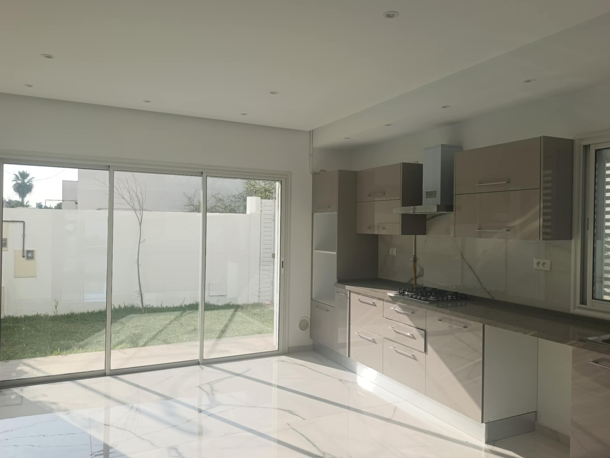 La Soukra Chotrana 3 Vente Maisons Villa jumele s4 de haut standing