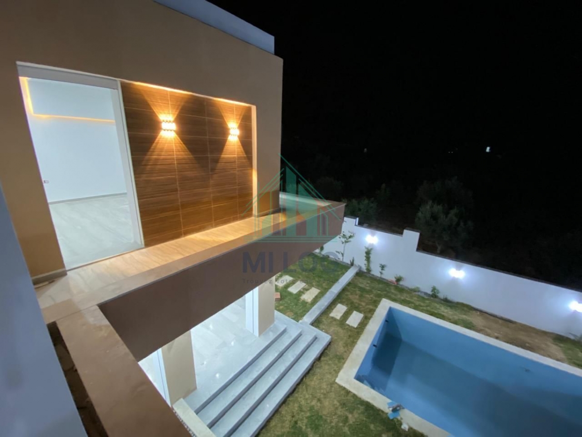 Hammamet Hammamet Vente Maisons Villa de standing  avec piscine  hammamet