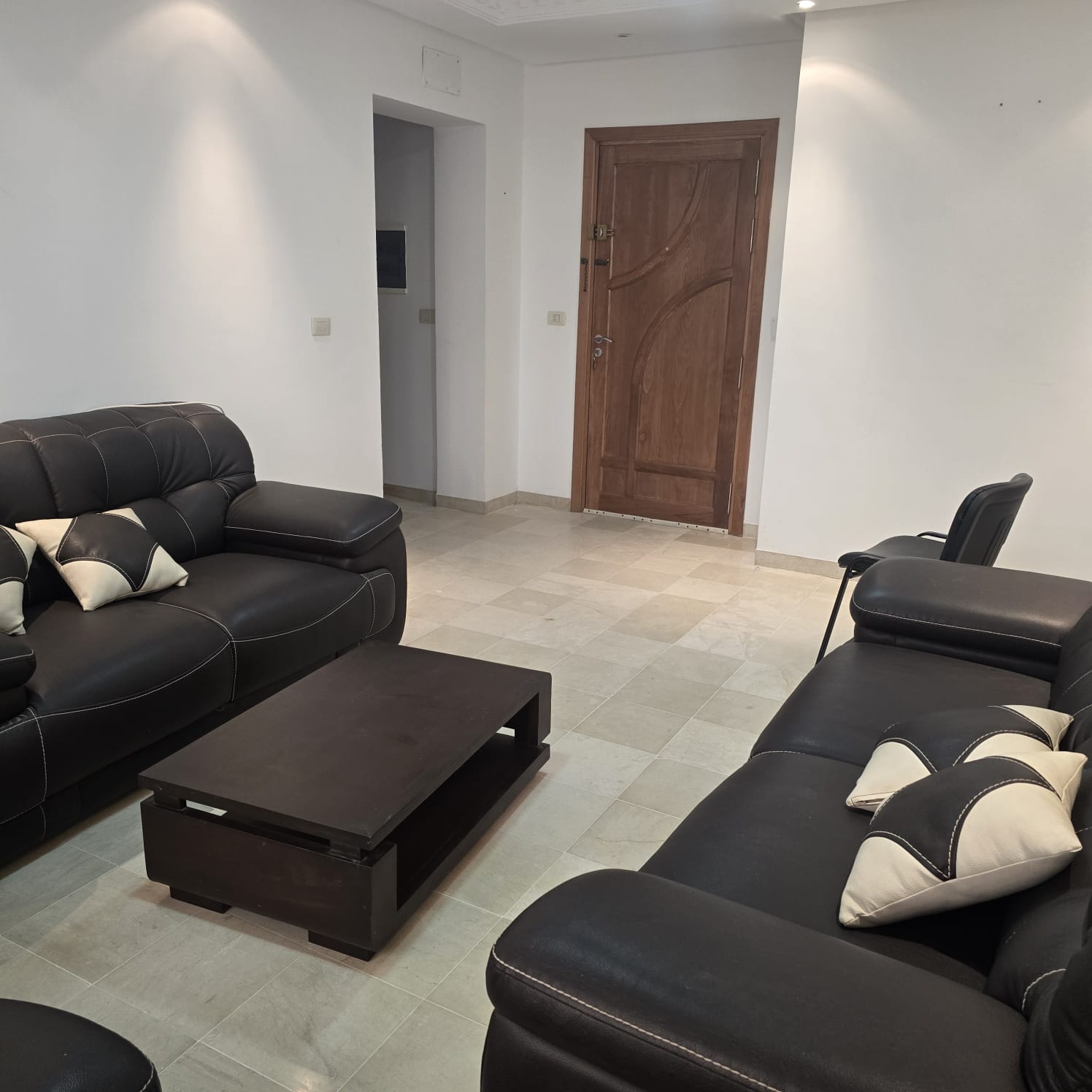 Sfax Ville Sfax El Jadida Vente Appart. 3 pices Appartement s plus 2 au 1er tage  sfax eljadida