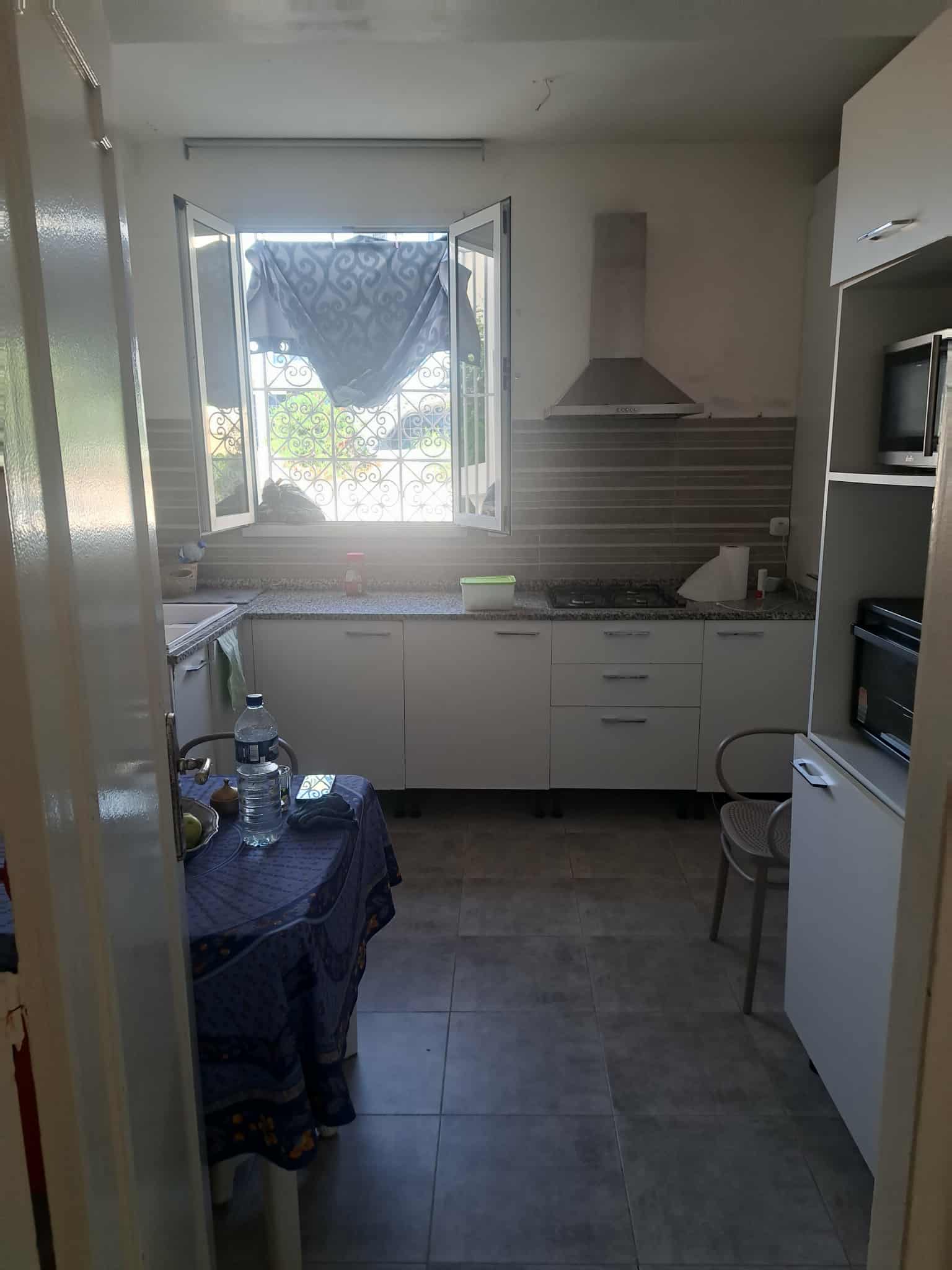 Ariana Ville&nbsp;Ariana&nbsp;Vente&nbsp;Autre&nbsp;Un s3 au rdc � l'ariana