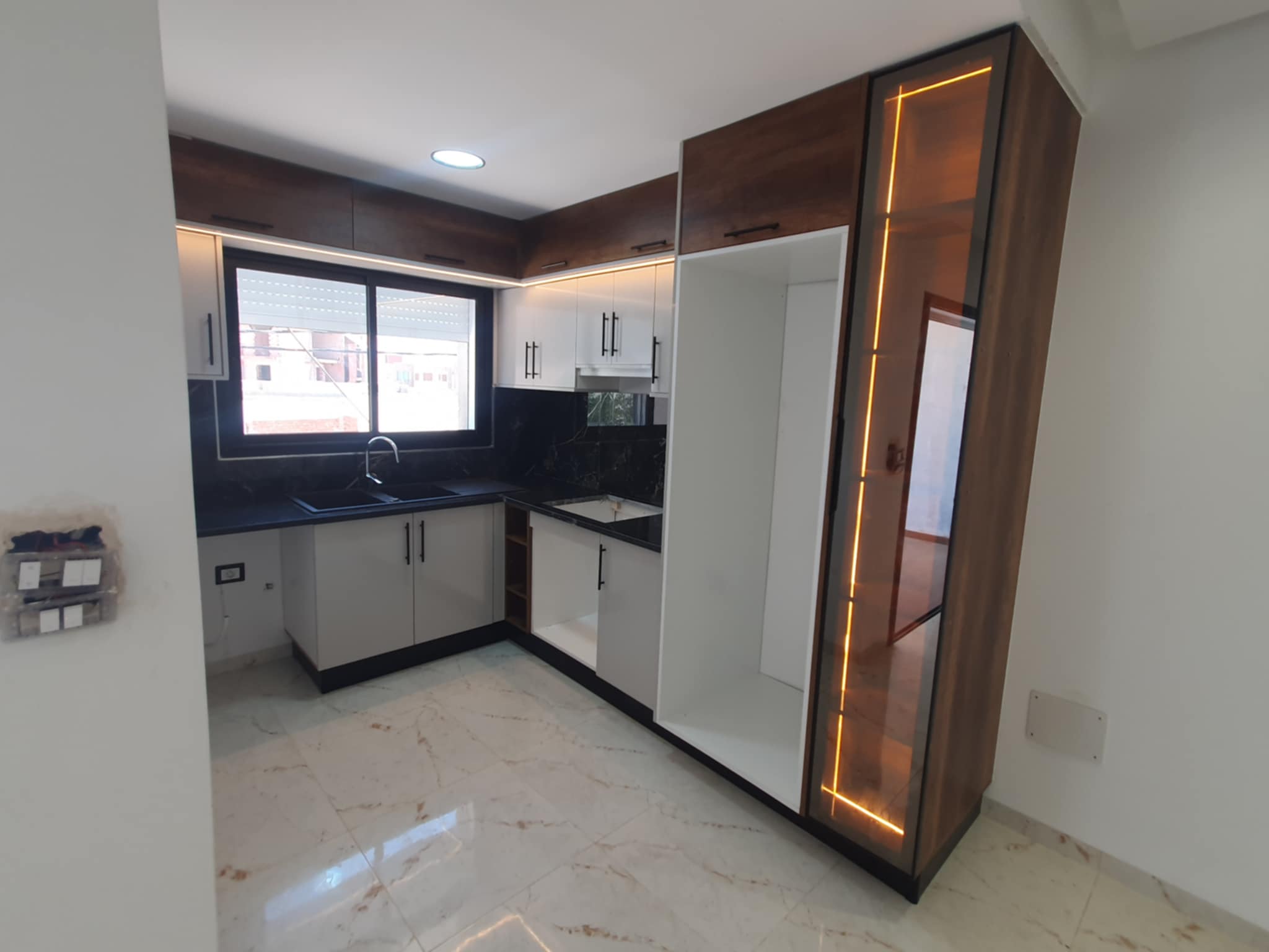 Hammam El Ghezaz&nbsp;Ezzahra&nbsp;Vente&nbsp;Appart. 2 pi�ces&nbsp;Des appartements 2 �me position a ezzahra kelibia