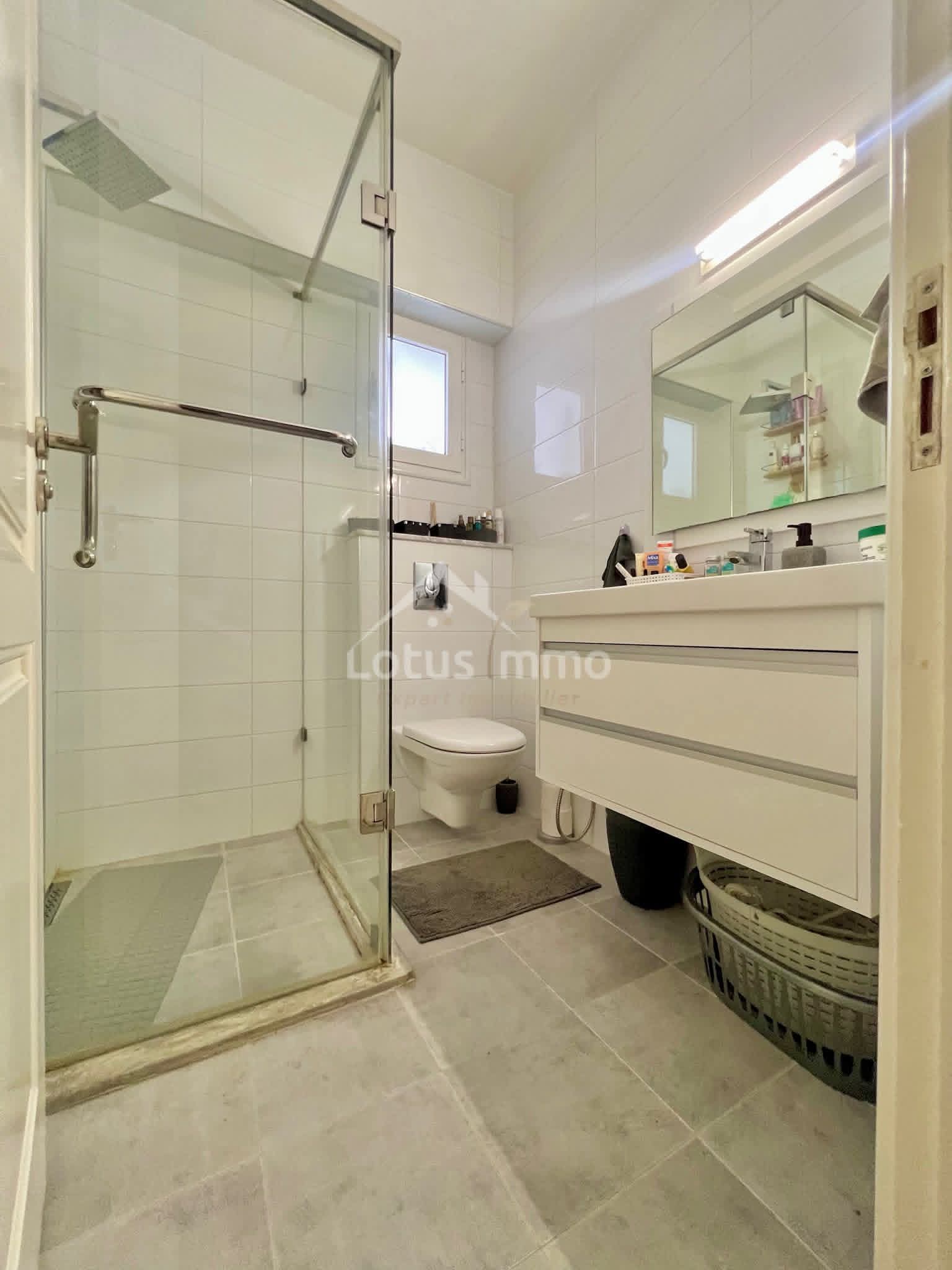 El Menzah El Manar 2 Vente Appart. 4 pices S3 avec jardin  el manar 2