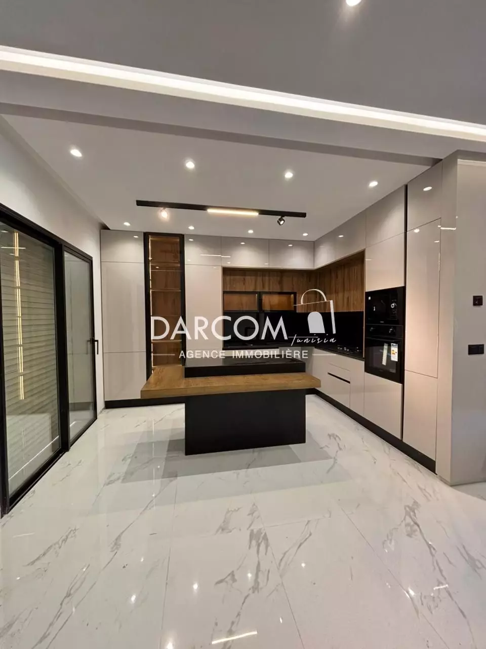 La Soukra La Soukra Vente Appart. 2 pices Immeuble r2 la soukra