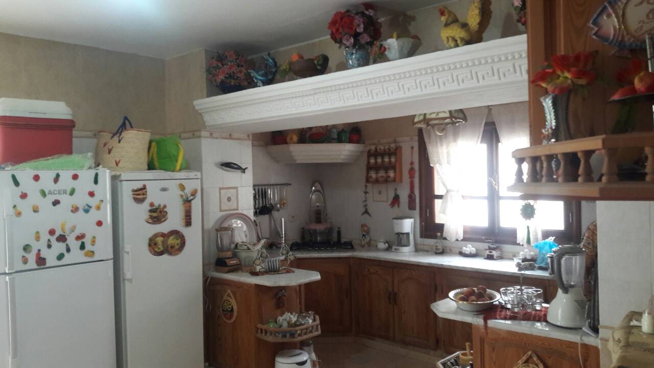 Raoued Jaafar 2 Vente Maisons Belle maison avec studio indpendant