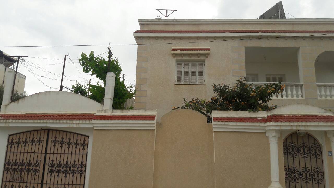 Raoued Jaafar 2 Vente Maisons Belle maison avec studio indpendant