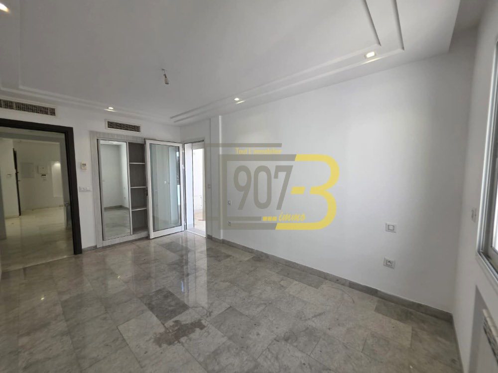 Ariana Ville Cite Ennasr 2 Vente Appart. 1 pice Superbe appartement s1 avec terrasse  ennasr