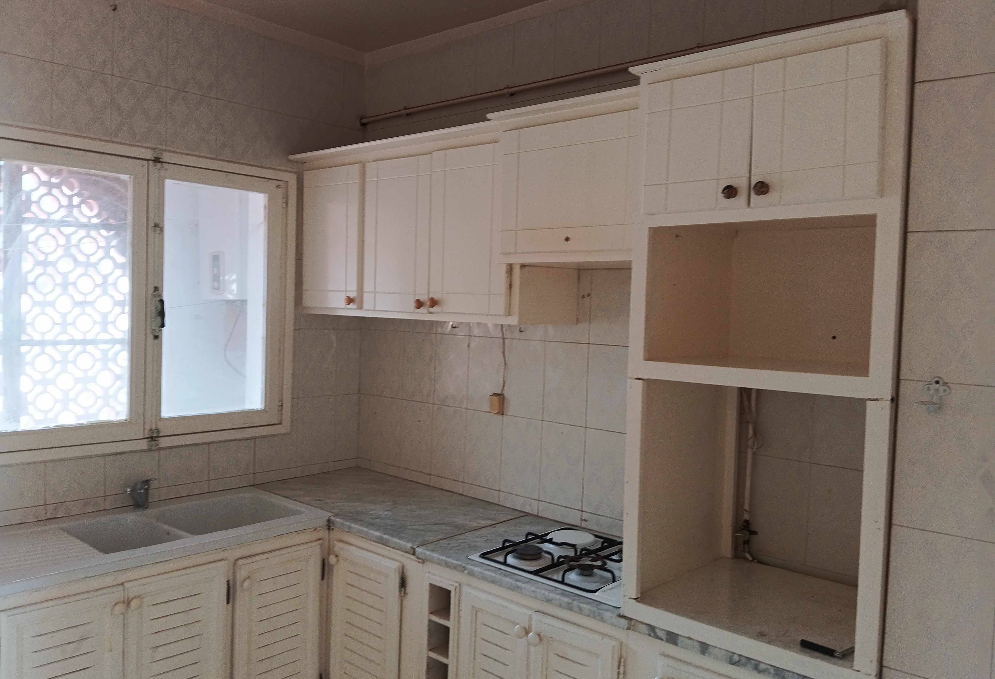 Hammam Chatt Hammam Chatt Vente Appart. 4 pices Appart s3 lumineux 90 m hammam chatt titre bleu