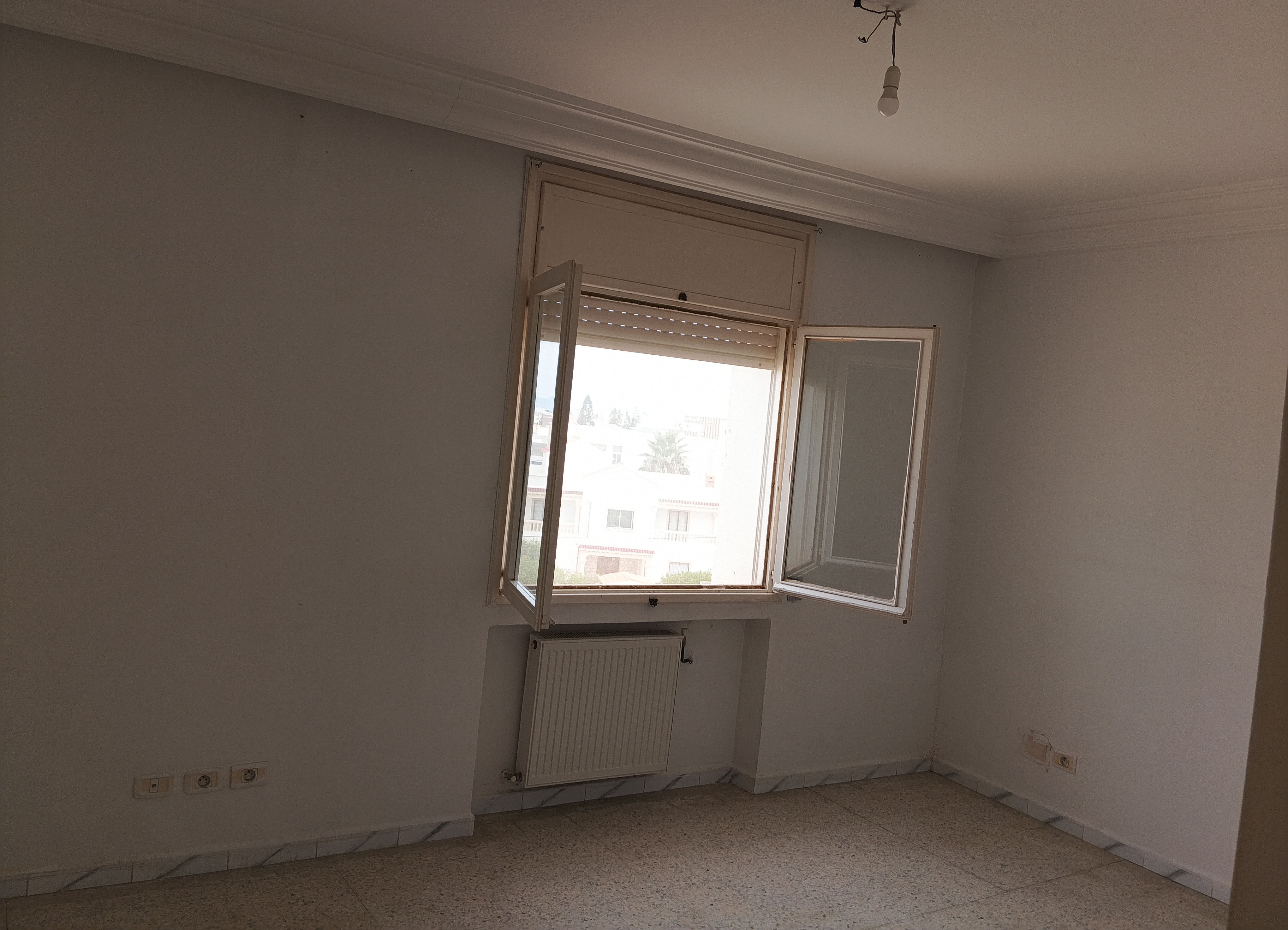 Hammam Chatt Hammam Chatt Vente Appart. 4 pices Appart s3 lumineux 90 m hammam chatt titre bleu