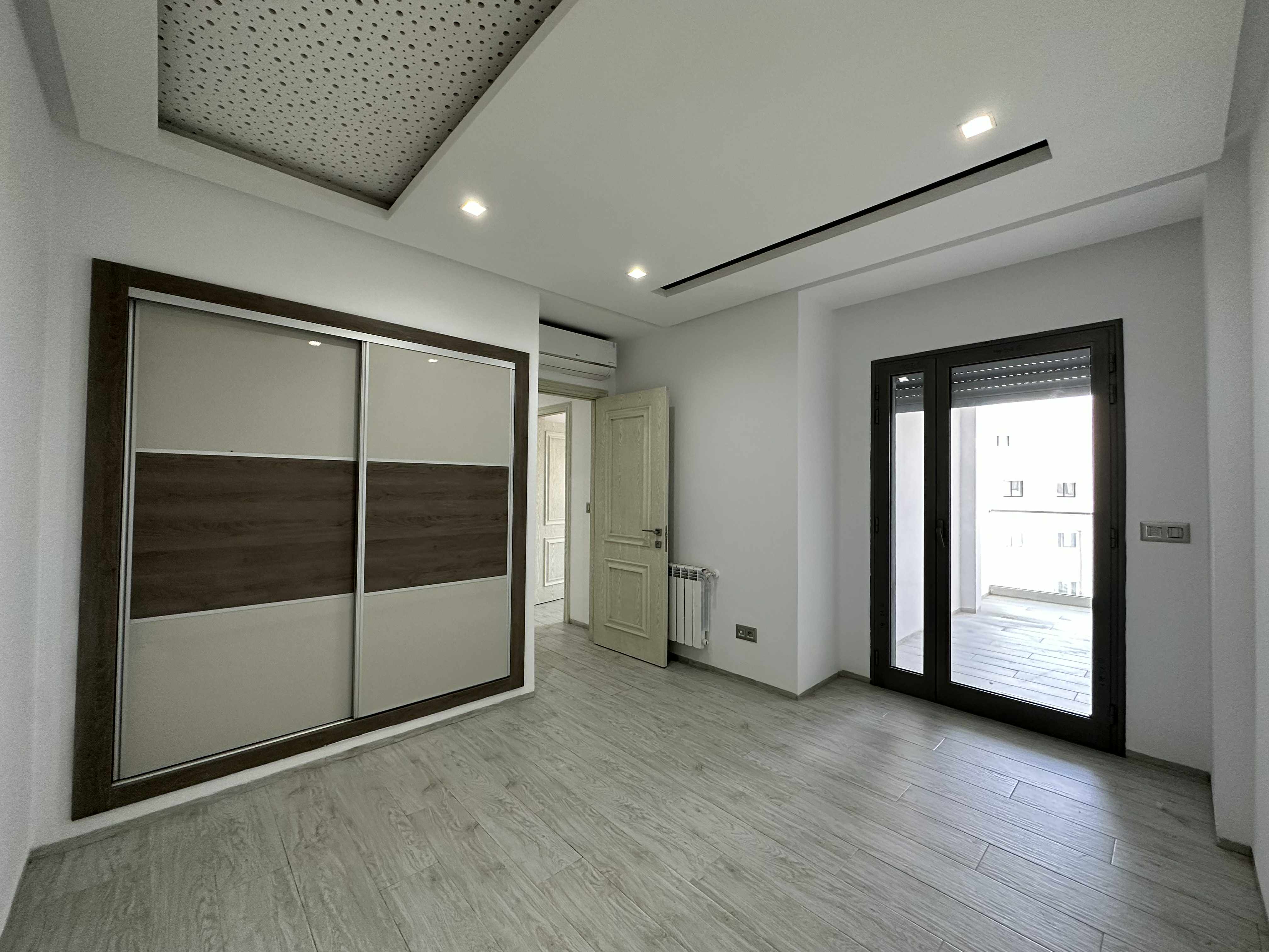 El Menzah El Menzah 9 Vente Appart. 4 pices Appart s3 neuf avec terrasse  menzah 9c