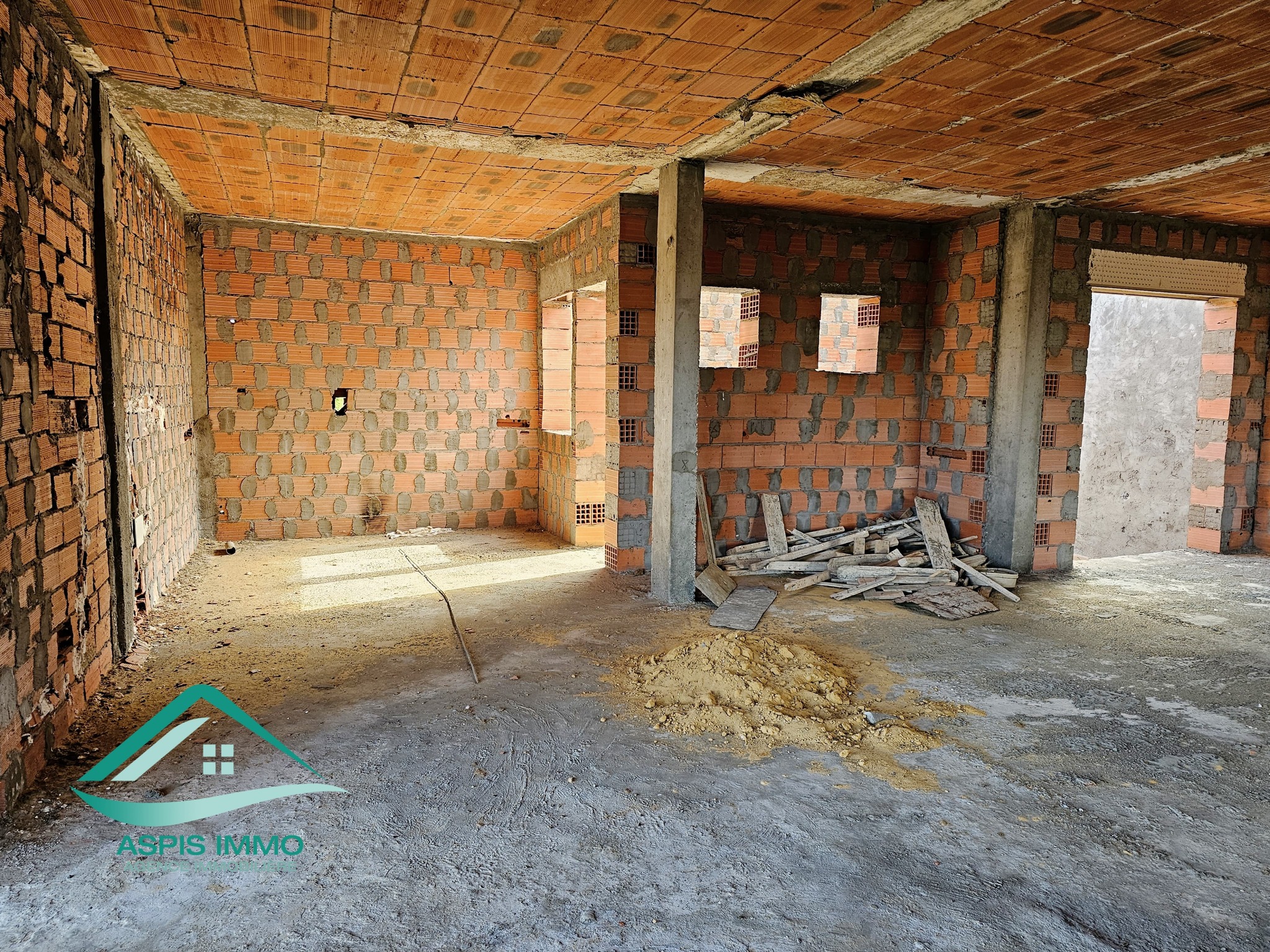 Kelibia Dar Allouche Vente Maisons Vt982 maison inacheve 300 m2  dar allouch