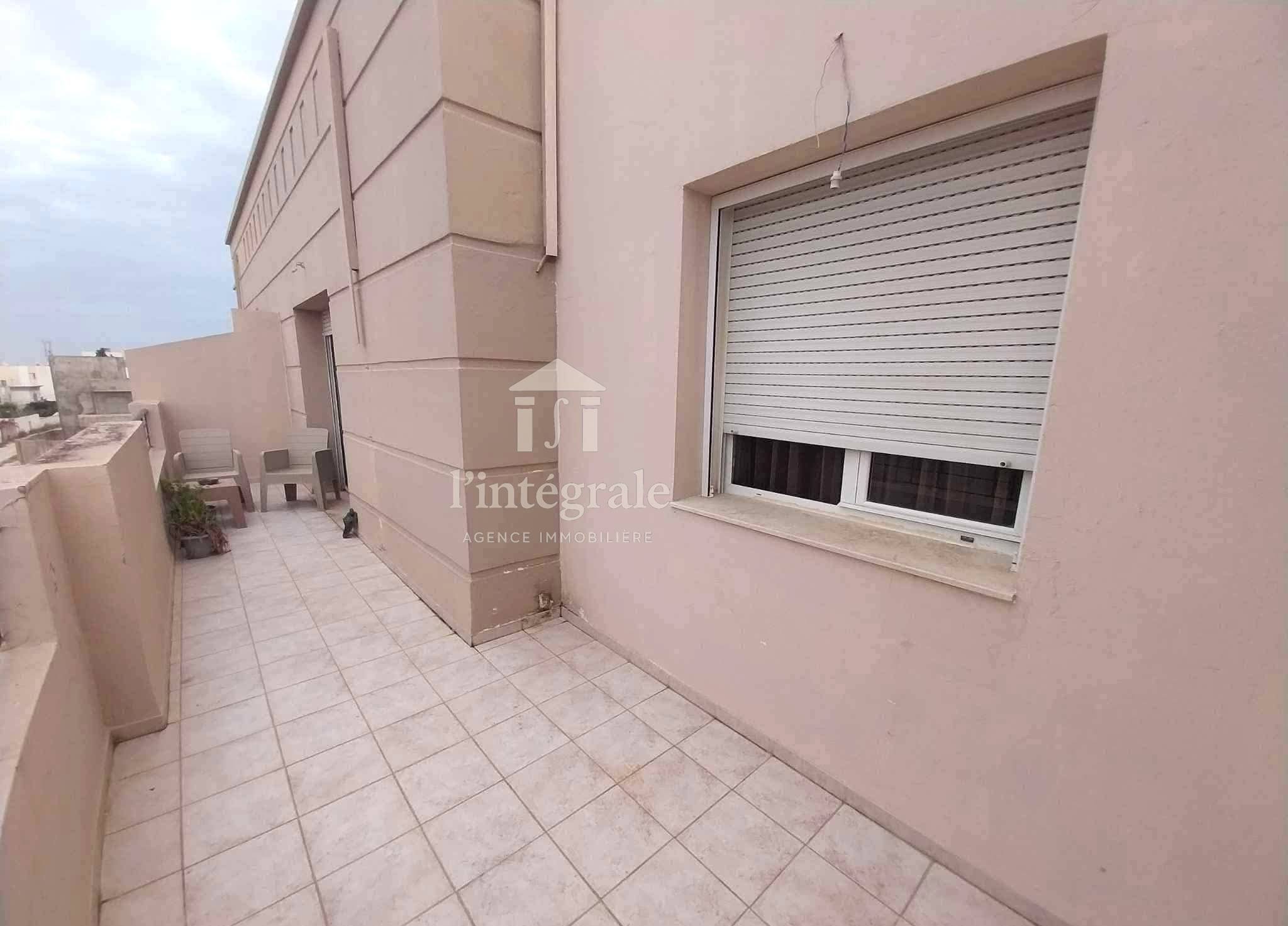 Ariana Ville&nbsp;Riadh Landlous&nbsp;Vente&nbsp;Appart. 5 pi�ces+&nbsp;Magnifique s4 spacieuxn � riadh landalous